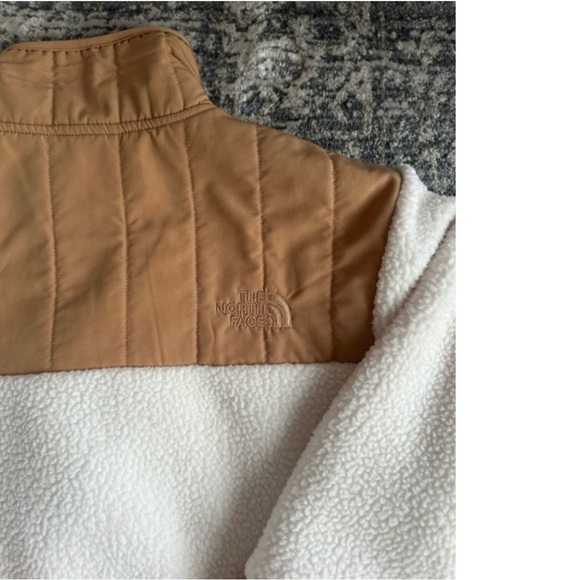 North Face Cragmont Fleece Shacket Large l Almond Butter/Gardenia White - Picture 2 of 5